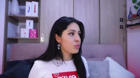 Sophiie online show from 03-07-26, 09:45