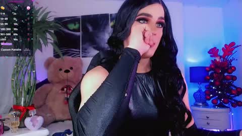 Sophie Sweet online show from 12-15-24, 05:53