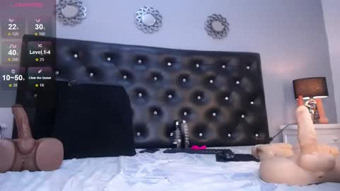 Sophisimpson online show from 12-26-24, 02:59