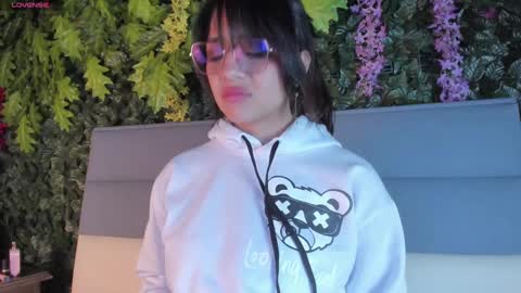 SOPHY ROGERS online show from 01-08-25, 05:37