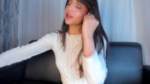 SOPHY ROGERS online show from 01-10-25, 05:34