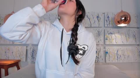 SOPHY ROGERS online show from 01-13-25, 11:52