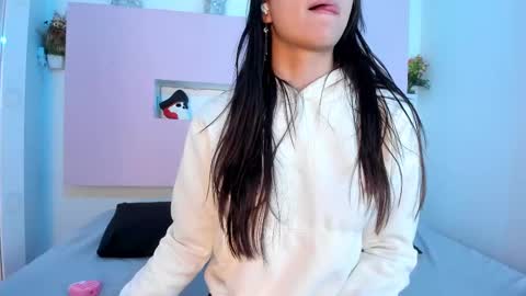 SOPHY ROGERS online show from 03-03-25, 11:44