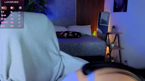 Sophy  online show from 03-16-26, 07:18