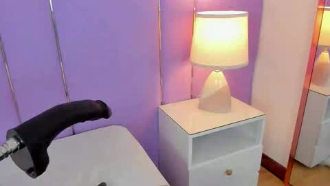 Sophy online show from 11-25-25, 11:54