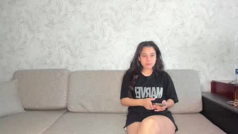 sophywhisper online show from 09-13-25, 05:40