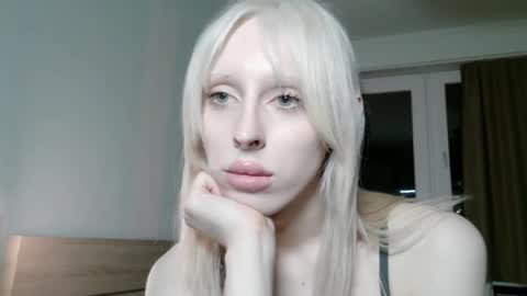 sora999999999 online show from 04-08-26, 06:52