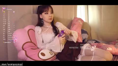 Snapshot of sorayumexxx chatting on 01-19-26, 01:09 Sora online show from 01-19-26, 01:09