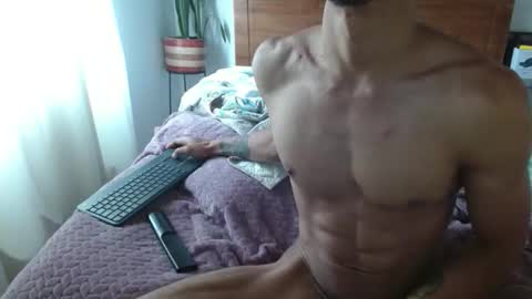 businessman online show from 12-21-25, 02:46