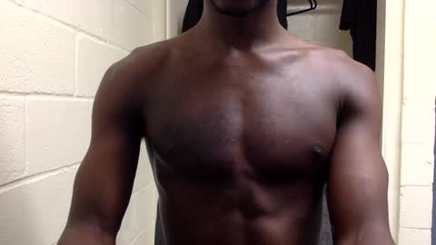 Snapshot of sosexy893943 chatting on 09-27-25, 02:05 Daniel online show from 09-27-25, 02:05