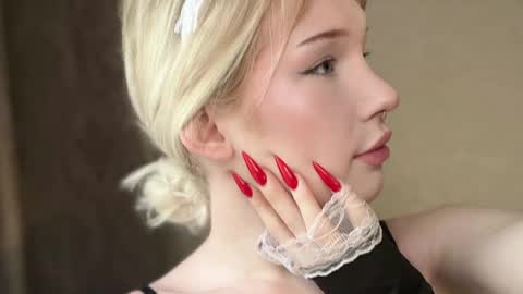 soska_albinosk online show from 05-19-26, 09:48