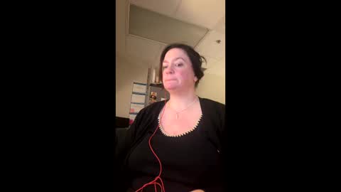 Snapshot of sotamom chatting on 04-23-26, 05:59 NaughtyMommy online show from 04-23-26, 05:59