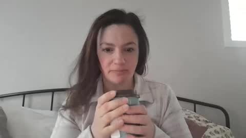Snapshot of sotamom chatting on 05-11-26, 12:22 NaughtyMommy online show from 05-11-26, 12:22