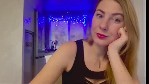 Snapshot of soulmategirl chatting on 12-06-24, 08:59 SoulMate online show from 12-06-24, 08:59