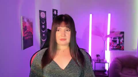 Snapshot of sour_cherry_ chatting on 04-20-26, 03:26 Jennie online show from 04-20-26, 03:26
