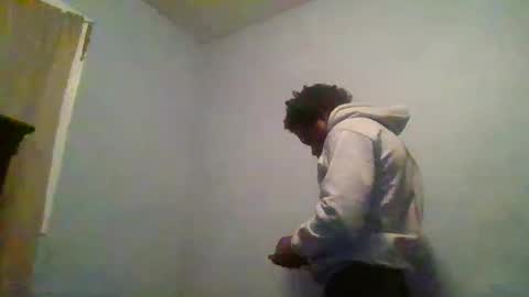 Snapshot of source1012 chatting on 12-20-25, 10:17 source1012 online show from 12-20-25, 10:17