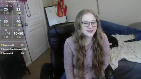 Snapshot of southerbunny chatting on 12-08-24, 02:41 Bunnydathug online show from 12-08-24, 02:41