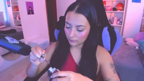 Lili online show from 06-05-26, 05:07