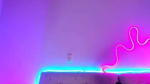 Snapshot of soy_camila_ chatting on 01-23-25, 07:32 soy_camila_ online show from 01-23-25, 07:32