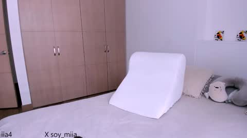 MIA online show from 01-27-25, 08:39