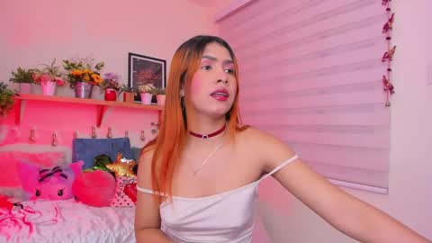 Snapshot of soy_sarah chatting on 03-06-25, 06:08 Sarah Valentina online show from 03-06-25, 06:08