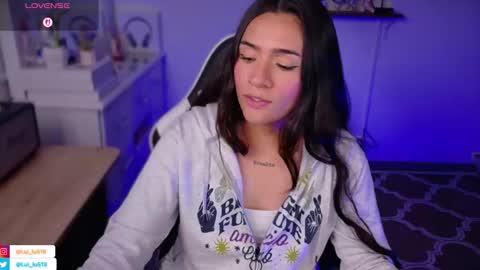 Luisa    online show from 11-22-25, 11:26