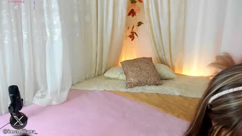 Snapshot of soyemi_ chatting on 11-07-25, 11:27 25 online show from 11-07-25, 11:27