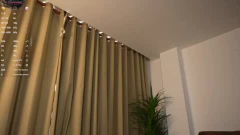 Snapshot of soymissy chatting on 10-25-25, 04:46 soymissy online show from 10-25-25, 04:46