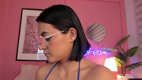 Aleja online show from 12-17-24, 10:44