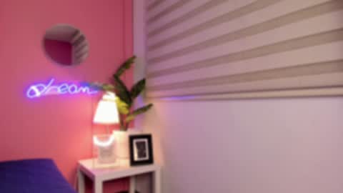 Aleja online show from 12-19-24, 04:34