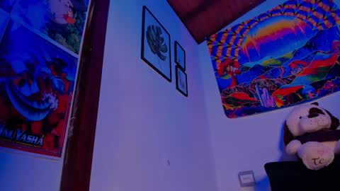 Snapshot of space__kittyy chatting on 02-17-25, 09:03 Val online show from 02-17-25, 09:03