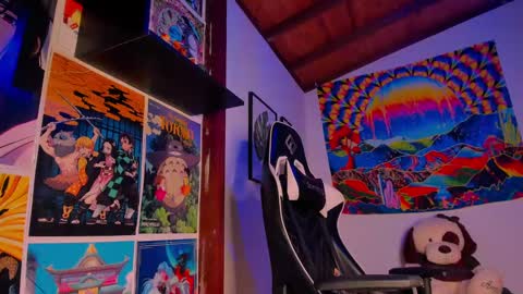 Snapshot of space__kittyy chatting on 03-01-25, 07:19 Val online show from 03-01-25, 07:19