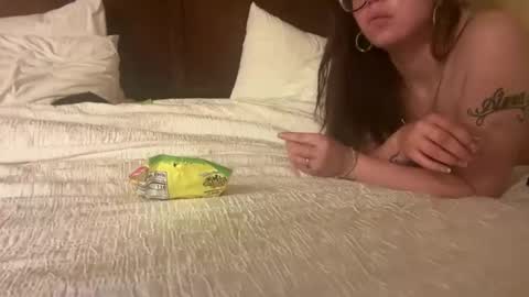 TrndSettrz online show from 12-18-24, 02:42