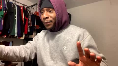 Snapshot of spacepaa chatting on 12-14-24, 07:29 orezz online show from 12-14-24, 07:29