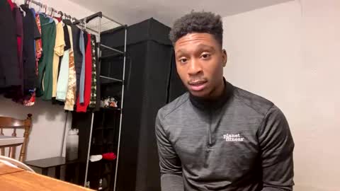 Snapshot of spacepaa chatting on 12-19-24, 10:42 orezz online show from 12-19-24, 10:42