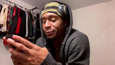 Snapshot of spacepaa chatting on 01-09-25, 06:27 orezz online show from 01-09-25, 06:27