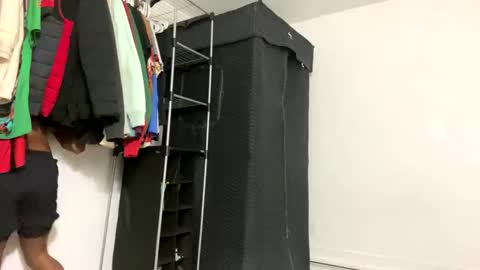 Snapshot of spacepaa chatting on 01-14-25, 10:12 orezz online show from 01-14-25, 10:12