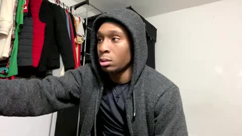 Snapshot of spacepaa chatting on 01-19-25, 12:28 orezz online show from 01-19-25, 12:28