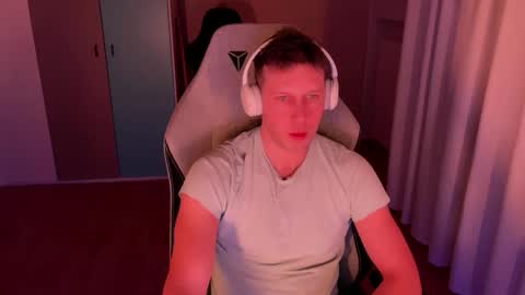 Snapshot of spaduzz chatting on 03-15-26, 06:14 spaduzz online show from 03-15-26, 06:14