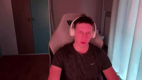 Snapshot of spaduzz chatting on 03-22-26, 04:32 spaduzz online show from 03-22-26, 04:32