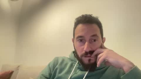 Snapshot of spainmenhot69 chatting on 12-27-24, 03:37 spainmenhot69 online show from 12-27-24, 03:37