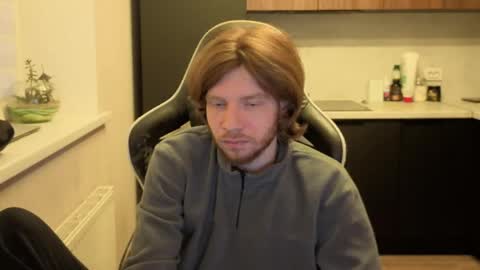 Mike online show from 05-11-26, 01:33