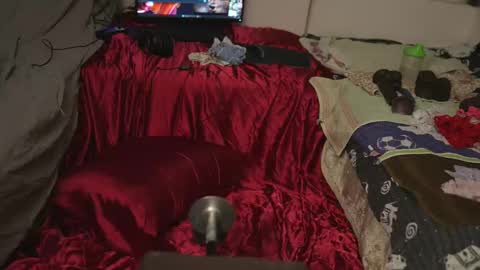 Snapshot of spandexfemboy chatting on 12-20-25, 12:18 spandexfemboy online show from 12-20-25, 12:18