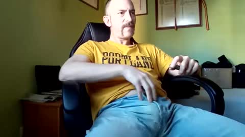 Manu  online show from 12-14-24, 02:42