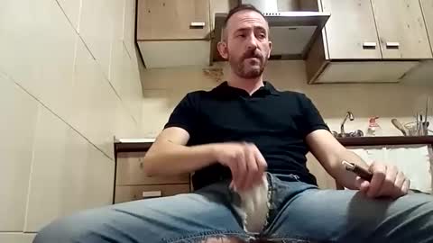 Manu  online show from 12-30-24, 12:11