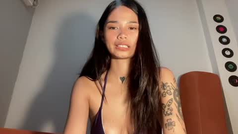 Snapshot of sparklexcx chatting on 06-16-26, 05:26 Sparkle online show from 06-16-26, 05:26