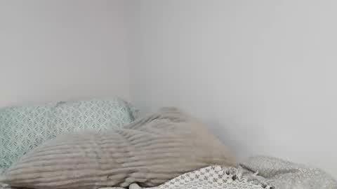 Soleil online show from 11-11-25, 05:24