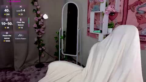 Nika online show from 06-30-26, 12:00