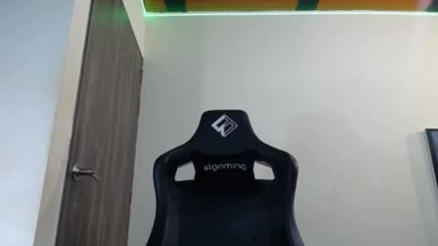     online show from 02-05-25, 05:52