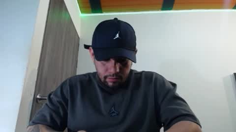     online show from 02-09-25, 05:50